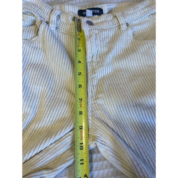 Urban Outfitters Cream Corduroy Y2K Street Style Women’s Cargo Pants Size 26 - Picture 10 of 13